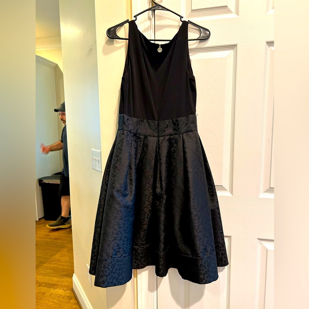Wedding/party dress-fitted top full skirt knee length